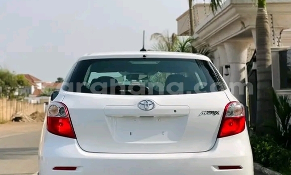 Buy Used Toyota Matrix White Car in Accra in Greater Accra Buy Used Toyota Matrix White Car in Accra in Greater Accra
