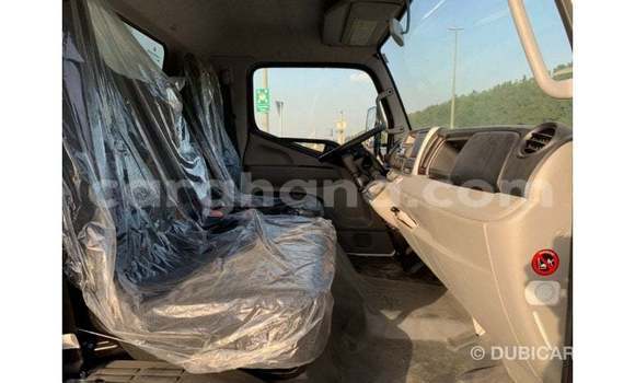 Buy Import Mitsubishi Carisma White Car in Import - Dubai in Ashanti Buy Import Mitsubishi Carisma White Car in Import - Dubai in Ashanti