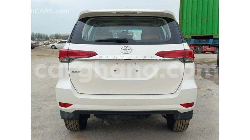 Big with watermark toyota fortuner ashanti import dubai 53409