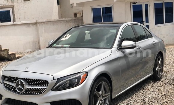 Sayi Na hannu Mercedes‒Benz C–Class Azurfa Mota in Accra a Greater Accra Sayi Na hannu Mercedes‒Benz C–Class Azurfa Mota in Accra a Greater Accra