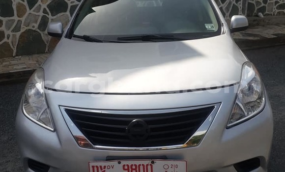 Sayi Na hannu Nissan Versa Azurfa Mota in Accra a Greater Accra Sayi Na hannu Nissan Versa Azurfa Mota in Accra a Greater Accra