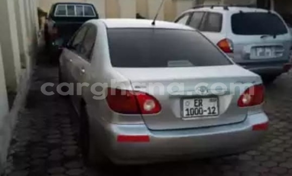 Sayi Na hannu Toyota Corolla Azurfa Mota in Accra a Greater Accra Sayi Na hannu Toyota Corolla Azurfa Mota in Accra a Greater Accra