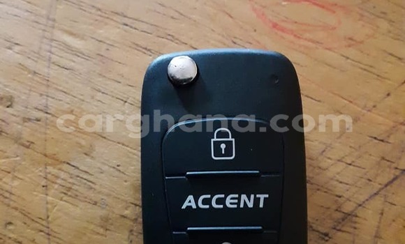 Sayi Na hannu Hyundai Accent White Mota in Accra a Greater Accra Sayi Na hannu Hyundai Accent White Mota in Accra a Greater Accra