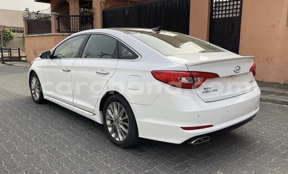 Buy Used Hyundai Sonata White Car in Accra in Greater Accra Buy Used Hyundai Sonata White Car in Accra in Greater Accra