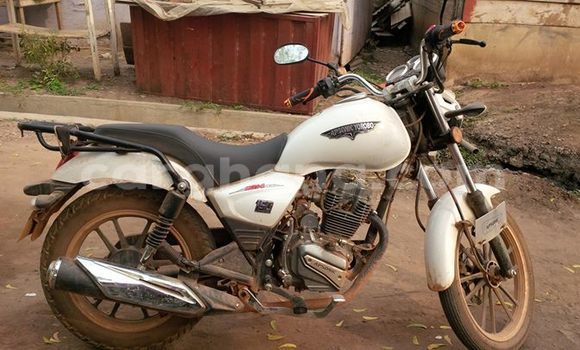 Buy Used Apsonic Yorobo 150 White Moto in Accra in Greater Accra Buy Used Apsonic Yorobo 150 White Moto in Accra in Greater Accra