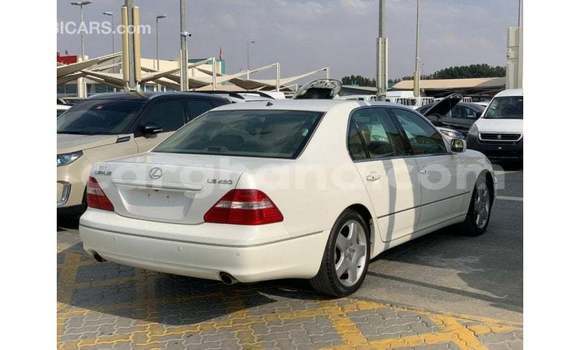 Ra Imported Lexus LS funfun Ọkọ̀ in Import - Dubai ni Ashanti Ra Imported Lexus LS funfun Ọkọ̀ in Import - Dubai ni Ashanti