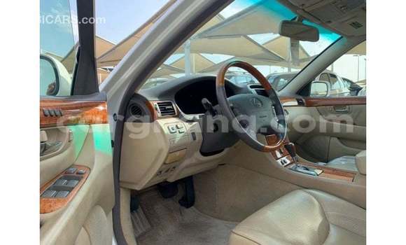 Ra Imported Lexus LS funfun Ọkọ̀ in Import - Dubai ni Ashanti Ra Imported Lexus LS funfun Ọkọ̀ in Import - Dubai ni Ashanti