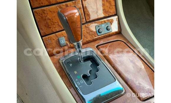 Ra Imported Lexus LS funfun Ọkọ̀ in Import - Dubai ni Ashanti Ra Imported Lexus LS funfun Ọkọ̀ in Import - Dubai ni Ashanti