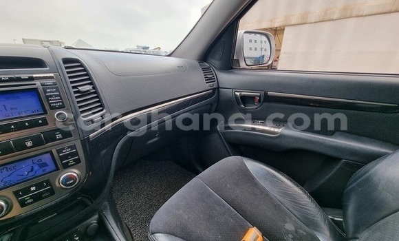 Sayi Na hannu Hyundai Santa Fe Azurfa Mota in Accra a Greater Accra Sayi Na hannu Hyundai Santa Fe Azurfa Mota in Accra a Greater Accra