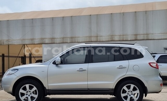 Sayi Na hannu Hyundai Santa Fe Azurfa Mota in Accra a Greater Accra Sayi Na hannu Hyundai Santa Fe Azurfa Mota in Accra a Greater Accra