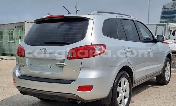 Sayi Na hannu Hyundai Santa Fe Azurfa Mota in Accra a Greater Accra Sayi Na hannu Hyundai Santa Fe Azurfa Mota in Accra a Greater Accra