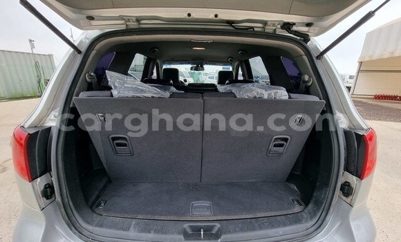 Sayi Na hannu Hyundai Santa Fe Azurfa Mota in Accra a Greater Accra Sayi Na hannu Hyundai Santa Fe Azurfa Mota in Accra a Greater Accra