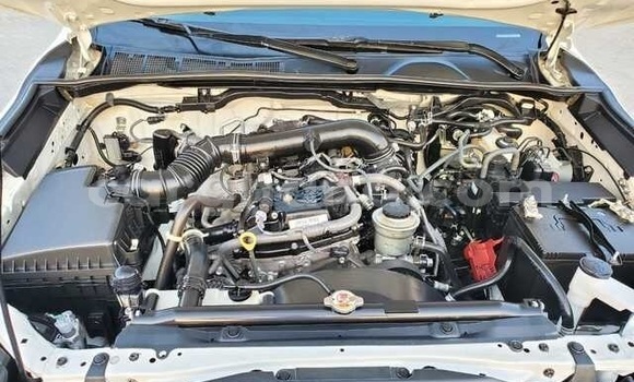 Sayi Na hannu Toyota Fortuner White Mota in Accra a Greater Accra Sayi Na hannu Toyota Fortuner White Mota in Accra a Greater Accra