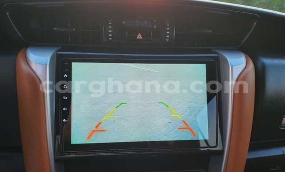 Sayi Na hannu Toyota Fortuner White Mota in Accra a Greater Accra Sayi Na hannu Toyota Fortuner White Mota in Accra a Greater Accra