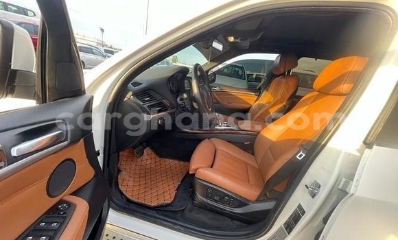 Sayi Na hannu BMW X5 White Mota in Accra a Greater Accra Sayi Na hannu BMW X5 White Mota in Accra a Greater Accra