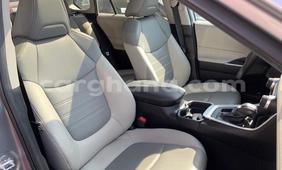 Buy Used Toyota RAV4 Silver Car in Accra in Greater Accra Buy Used Toyota RAV4 Silver Car in Accra in Greater Accra