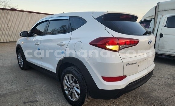 Sayi Na hannu Hyundai Tucson White Mota in Accra a Greater Accra Sayi Na hannu Hyundai Tucson White Mota in Accra a Greater Accra
