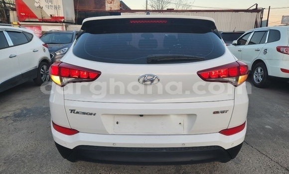 Sayi Na hannu Hyundai Tucson White Mota in Accra a Greater Accra Sayi Na hannu Hyundai Tucson White Mota in Accra a Greater Accra