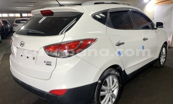Sayi Na hannu Hyundai Tucson White Mota in Accra a Greater Accra Sayi Na hannu Hyundai Tucson White Mota in Accra a Greater Accra