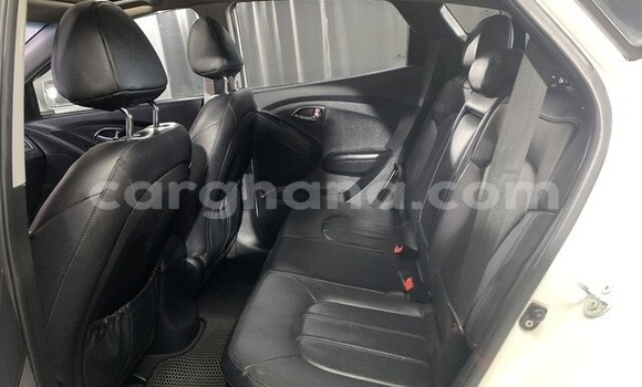 Sayi Na hannu Hyundai Tucson White Mota in Accra a Greater Accra Sayi Na hannu Hyundai Tucson White Mota in Accra a Greater Accra