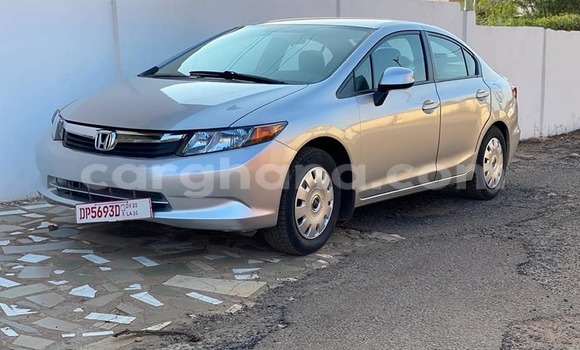 Sayi Na hannu Honda Civic Azurfa Mota in Accra a Greater Accra Sayi Na hannu Honda Civic Azurfa Mota in Accra a Greater Accra