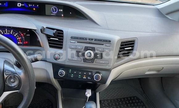 Sayi Na hannu Honda Civic Azurfa Mota in Accra a Greater Accra Sayi Na hannu Honda Civic Azurfa Mota in Accra a Greater Accra