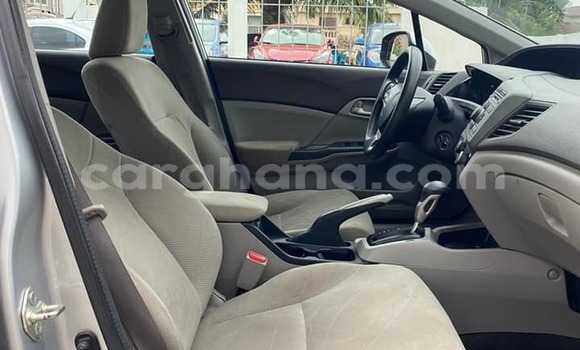 Sayi Na hannu Honda Civic Azurfa Mota in Accra a Greater Accra Sayi Na hannu Honda Civic Azurfa Mota in Accra a Greater Accra