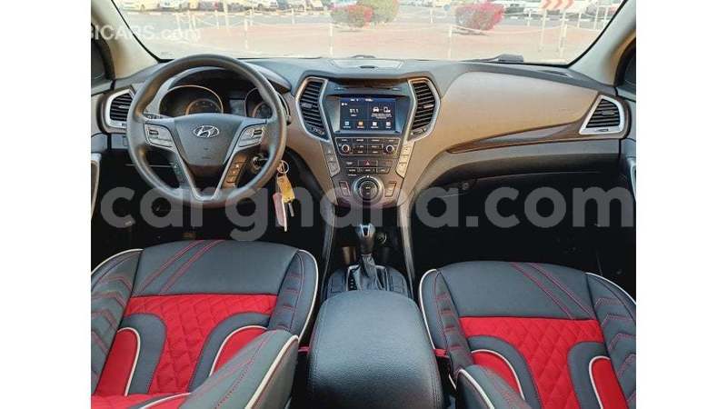 Big with watermark hyundai santa fe ashanti import dubai 53470