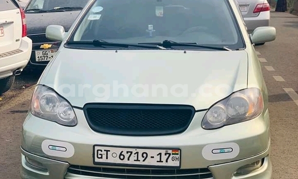 Buy Used Toyota Corolla Green Car in Wenchi in Brong-Ahafo