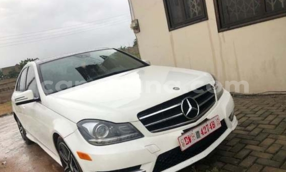Sayi Na hannu Mercedes‒Benz C–Class White Mota in Accra a Greater Accra Sayi Na hannu Mercedes‒Benz C–Class White Mota in Accra a Greater Accra