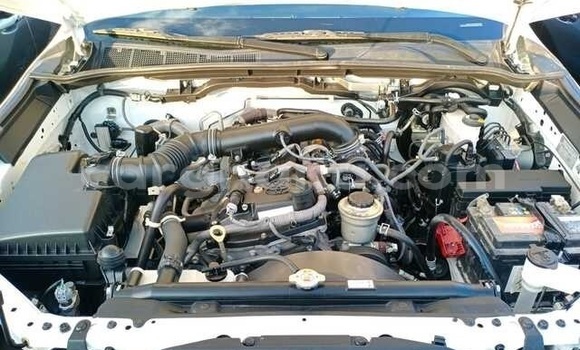 Sayi Na hannu Toyota Fortuner White Mota in Accra a Greater Accra Sayi Na hannu Toyota Fortuner White Mota in Accra a Greater Accra