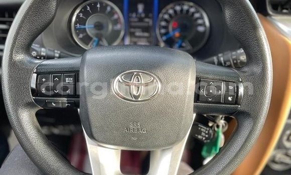 Sayi Na hannu Toyota Fortuner White Mota in Accra a Greater Accra Sayi Na hannu Toyota Fortuner White Mota in Accra a Greater Accra