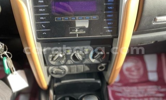 Sayi Na hannu Toyota Fortuner White Mota in Accra a Greater Accra Sayi Na hannu Toyota Fortuner White Mota in Accra a Greater Accra