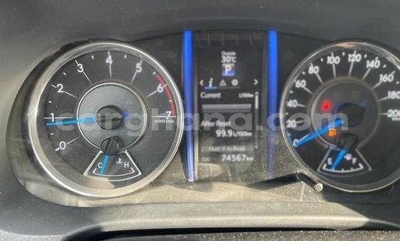 Sayi Na hannu Toyota Fortuner White Mota in Accra a Greater Accra Sayi Na hannu Toyota Fortuner White Mota in Accra a Greater Accra