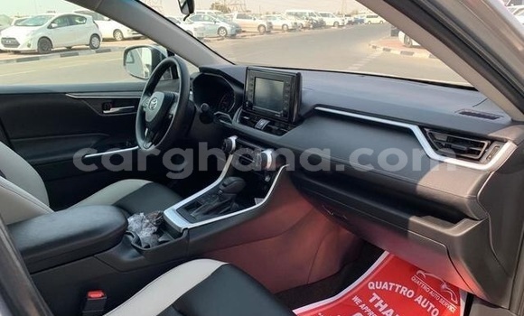 Buy Used Toyota RAV4 Silver Car in Accra in Greater Accra Buy Used Toyota RAV4 Silver Car in Accra in Greater Accra