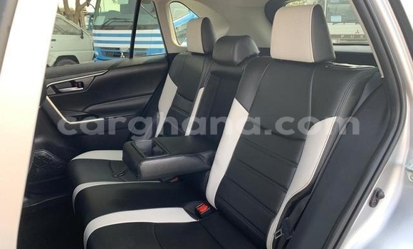 Buy Used Toyota RAV4 Silver Car in Accra in Greater Accra Buy Used Toyota RAV4 Silver Car in Accra in Greater Accra