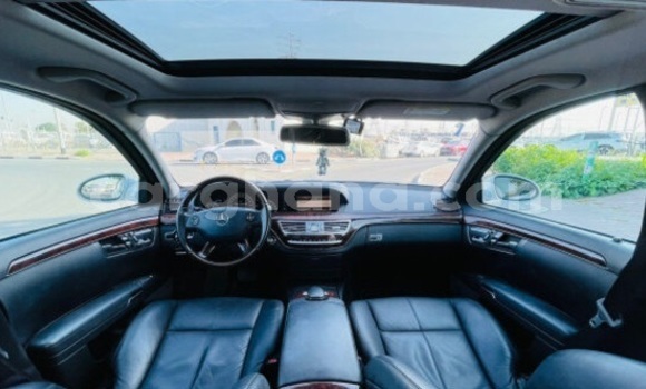 Sayi Na hannu Mercedes‒Benz S–Class Azurfa Mota in Accra a Greater Accra Sayi Na hannu Mercedes‒Benz S–Class Azurfa Mota in Accra a Greater Accra