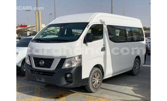 Ra Imported Nissan Urvan funfun Ọkọ̀ in Import - Dubai ni Ashanti Ra Imported Nissan Urvan funfun Ọkọ̀ in Import - Dubai ni Ashanti