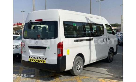 Ra Imported Nissan Urvan funfun Ọkọ̀ in Import - Dubai ni Ashanti Ra Imported Nissan Urvan funfun Ọkọ̀ in Import - Dubai ni Ashanti