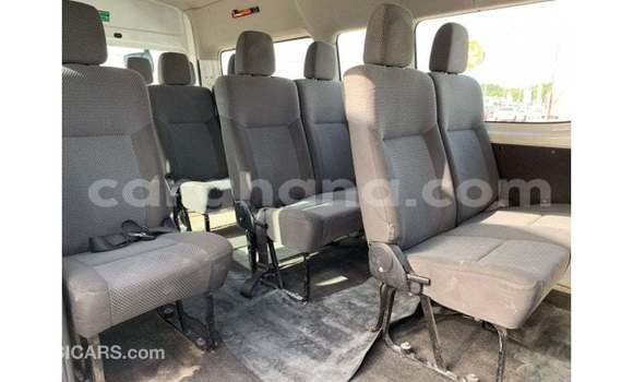 Ra Imported Nissan Urvan funfun Ọkọ̀ in Import - Dubai ni Ashanti Ra Imported Nissan Urvan funfun Ọkọ̀ in Import - Dubai ni Ashanti