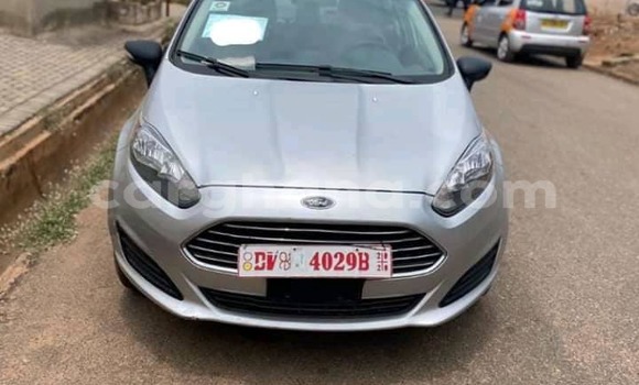 Ra Àlòkù Ford Fiesta Silver Ọkọ̀ in Accra ni Greater Accra