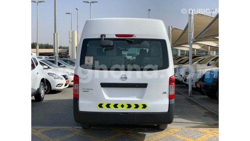 Big with watermark nissan urvan ashanti import dubai 53495