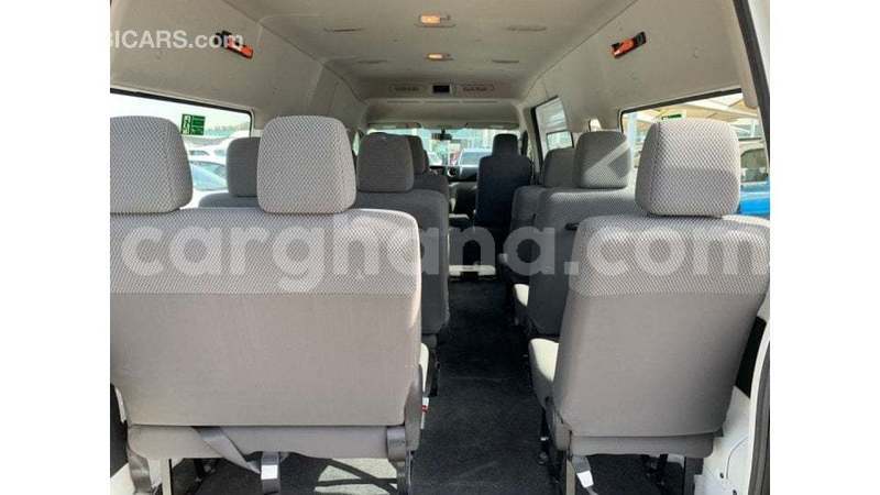 Big with watermark nissan urvan ashanti import dubai 53495