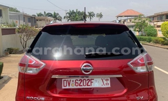 Sayi Na hannu Nissan Rogue Red Mota in Accra a Greater Accra Sayi Na hannu Nissan Rogue Red Mota in Accra a Greater Accra