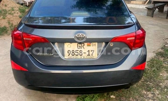 Ra Àlòkù Toyota Corolla Black Ọkọ̀ in Accra ni Greater Accra Ra Àlòkù Toyota Corolla Black Ọkọ̀ in Accra ni Greater Accra