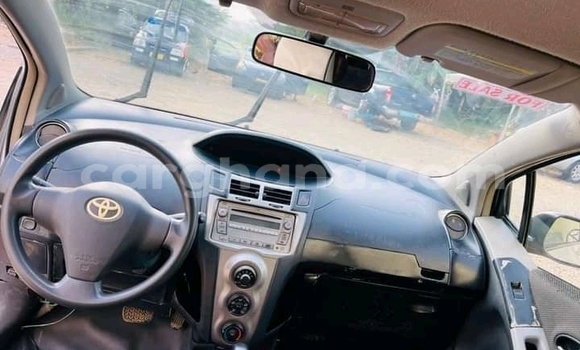 Ra Àlòkù Toyota Vitz Silver Ọkọ̀ in Accra ni Greater Accra Ra Àlòkù Toyota Vitz Silver Ọkọ̀ in Accra ni Greater Accra