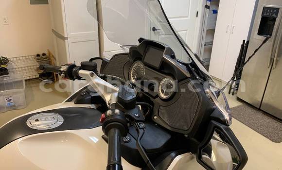 Buy New BMW K 1600 White Bike in Accra in Greater Accra Buy New BMW K 1600 White Bike in Accra in Greater Accra