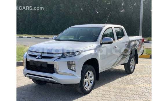 Sayi Imported Mitsubishi L200 White Mota in Import - Dubai a Ashanti Sayi Imported Mitsubishi L200 White Mota in Import - Dubai a Ashanti