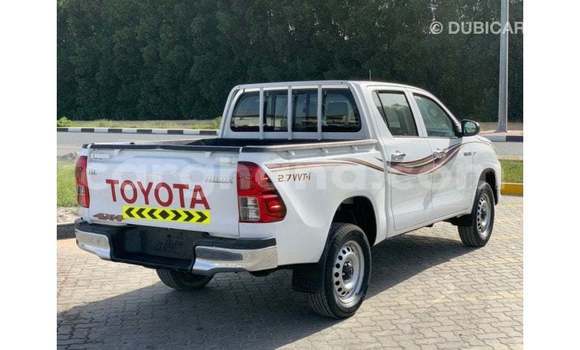 Sayi Imported Toyota Hilux White Mota in Import - Dubai a Ashanti Sayi Imported Toyota Hilux White Mota in Import - Dubai a Ashanti