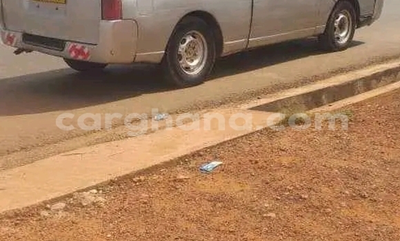 Ra Àlòkù Nissan Urvan Miiran Ọkọ̀ in Accra ni Greater Accra Ra Àlòkù Nissan Urvan Miiran Ọkọ̀ in Accra ni Greater Accra